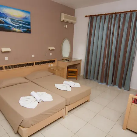 Aparthotel White Palace 4*