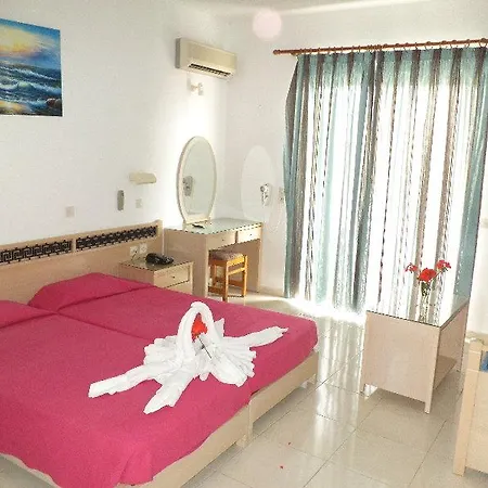 White Palace 4*