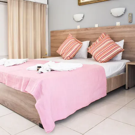 Aparthotel White Palace 4*