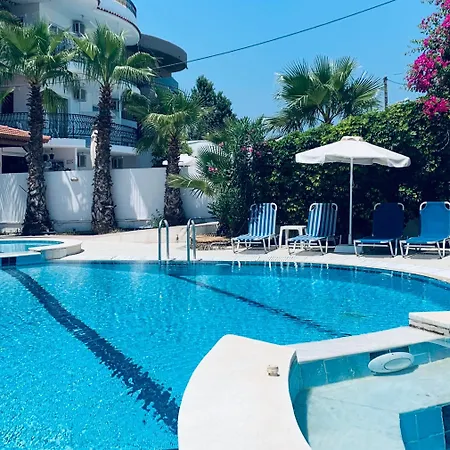 White Palace Aparthotel