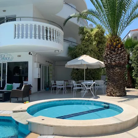 Apartmanhotel White Palace