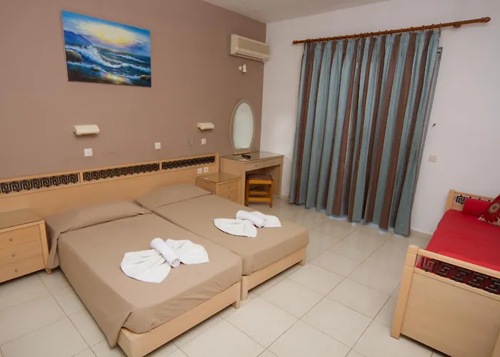 Apartmanhotel White Palace 4*
