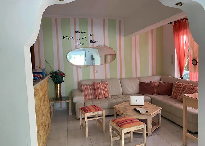 White Palace Apartmanhotel 4*