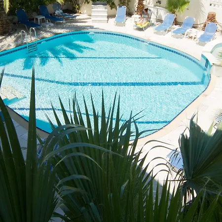 White Palace 4*