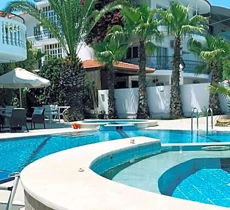 White Palace 4*