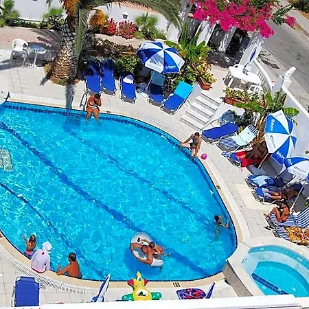 Aparthotel White Palace 4*