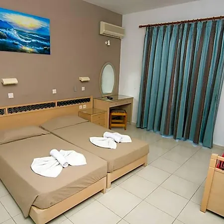 White Palace 4*