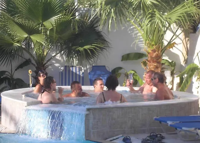 White Palace Hotel de apartamente 4*